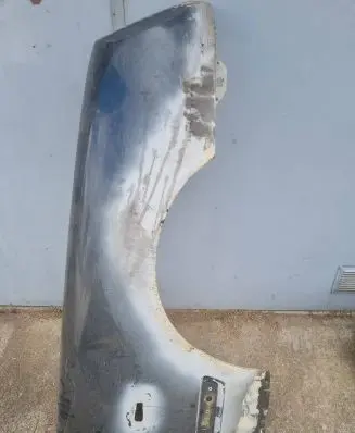 Mercedes-Benz E W210 Fender