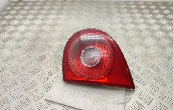 Volkswagen Golf V Tailgate rear/tail lights 1K6945094F