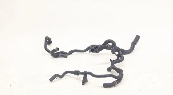 Engine coolant pipe/hose