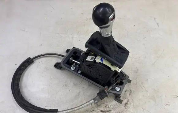 Audi A3 S3 8V Gear shifter/selector 8V1713023D 038209003F