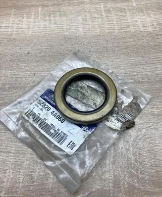 Hyundai H-1, Starex, Satellite Rear wheel ball bearing 528204A060