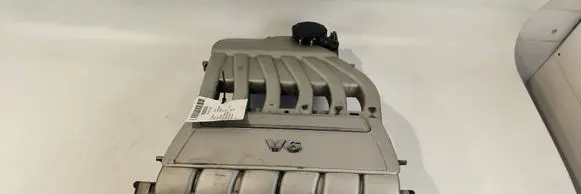 Volkswagen Phaeton Intake manifold 022133201 022133209E