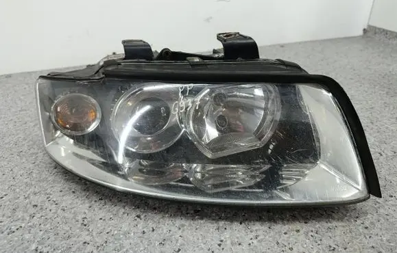 Audi A4 S4 B6 8E 8H Headlight/headlamp