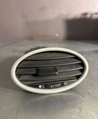 Ford Focus Dashboard side air vent grill/cover trim 4M51A014L21AD 2N4AA01AL21C 4M51A014L21BC
