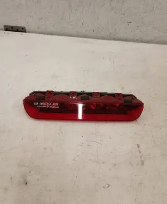 KIA Sportage Third/center stoplight