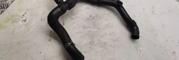 Volkswagen Golf VI Engine coolant pipe/hose
