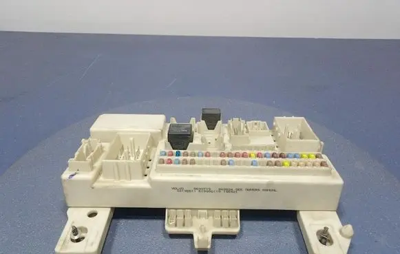 Volvo V50 Fuse box set 8690719