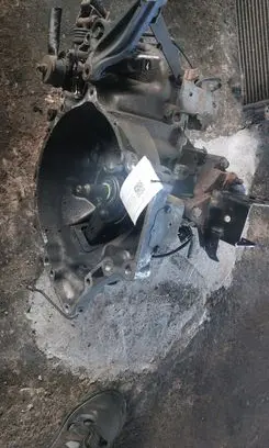 Manual 5 speed gearbox