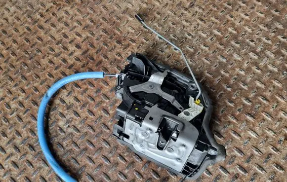 Mini One - Cooper F56 F55 Rear door lock 7281944