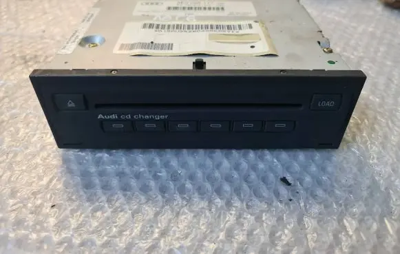 Audi A6 S6 C6 4F CD/DVD changer 4E0035111 4E0910111C
