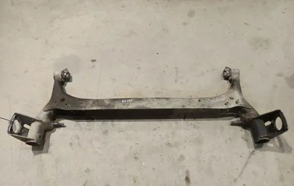 Toyota Corolla Verso AR10 Rear subframe 
