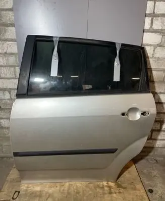 Toyota Corolla Verso E121 Rear door 