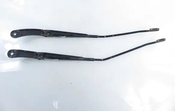 Volkswagen Transporter - Caravelle T5 Front wiper blade arm 7H1955409C 7H1955410C