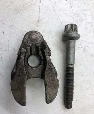 Peugeot 308 Fuel Injector clamp holder