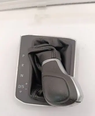 Volkswagen Tiguan Gear lever shifter trim leather/knob 5NB713203A