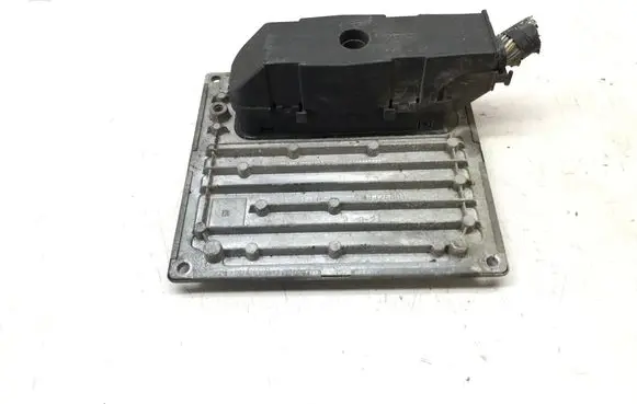 Ford Fiesta Engine control unit/module 6S6112A650FC S120977315C K4928