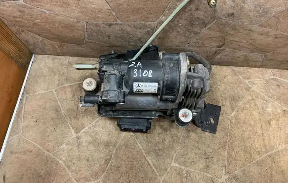 Mercedes-Benz GL X166 Air suspension compressor/pump A1663200204
