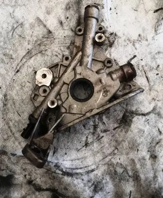 Opel Zafira A Oil pump X18XE1