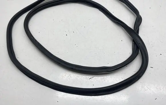 Volkswagen ID.5 Trunk rubber seal (body) 11E827705B