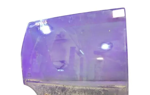 Nissan Note (E11) Front door window glass four-door 