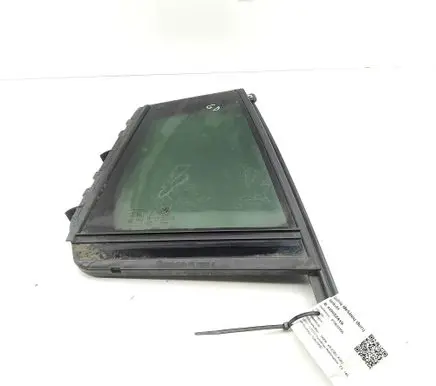 BMW X4 G02 Rear side window 7416544