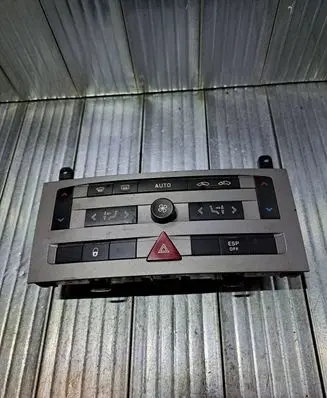 Peugeot 407 Climate control unit 96573322