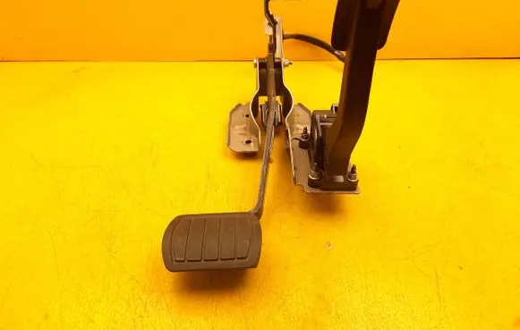 Peugeot 3008 II Brake pedal 84PEM40543752S