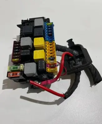 Mercedes-Benz ML W166 Fuse box set A1669063801