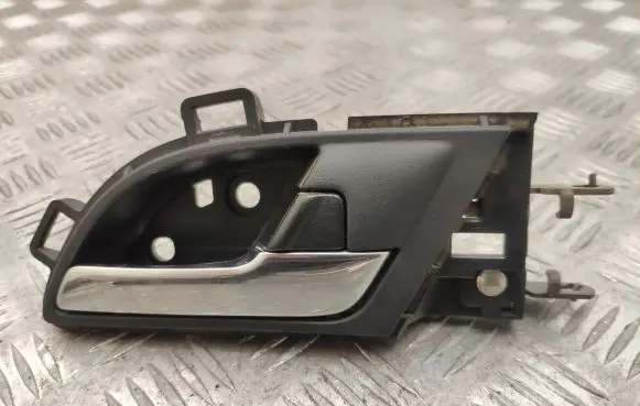 Honda CR-V Front door interior handle 43712XXX