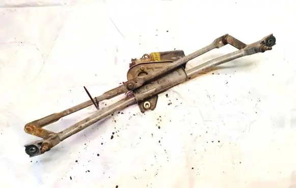 Audi A4 S4 B5 8D Front wiper linkage and motor