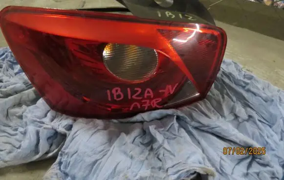 Seat Ibiza IV (6J,6P) Rear/tail lights 0283946101
