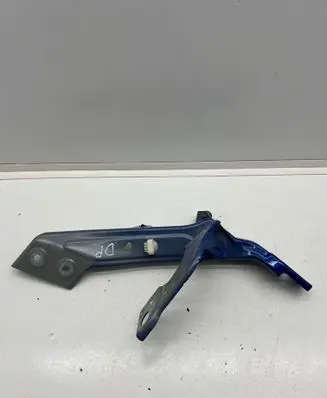 Renault Megane IV Fender mounting bracket 631406423R 25123894R 3622