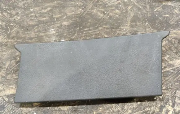 Mercedes-Benz E W211 Other front door trim element A2117270228