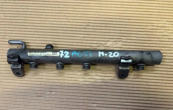 Mercedes-Benz E W212 Fuel main line pipe A6420700495 0524000380