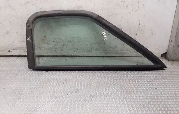 Opel Movano A Front door vent window glass four-door 