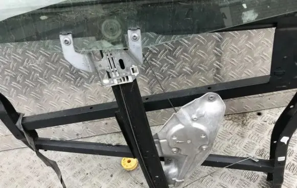 Audi A6 S6 C5 4B Sliding door window regulator with motor 4b0839398b