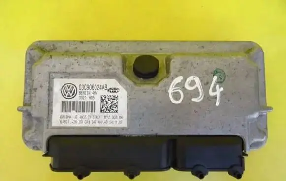 Skoda Fabia Mk1 (6Y) Engine control unit/module 03C906024AB