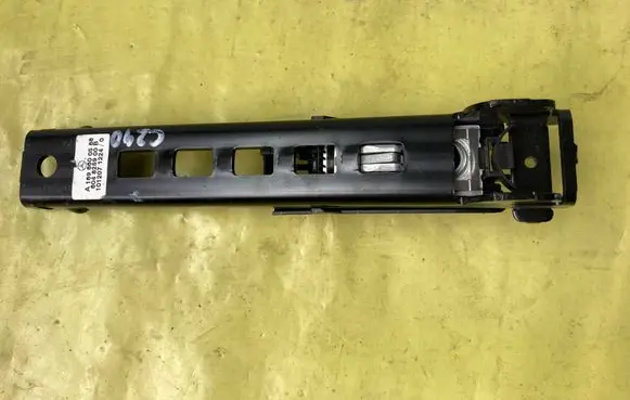 Mercedes-Benz A W169 Seat belt height adjuster A1698600588