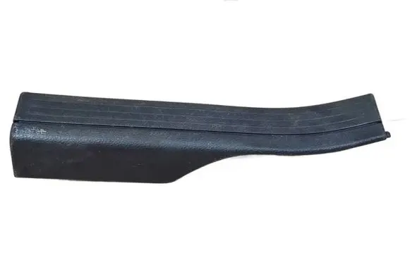 Mercedes-Benz C W204 Rear sill trim cover A2046860236