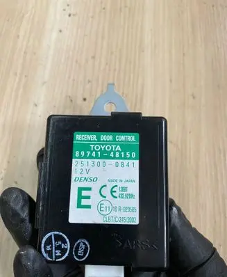 Lexus RX 330 - 350 - 400H Door control unit/module 8974148150