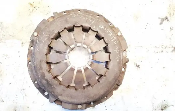 Opel Astra F Pressure plate 