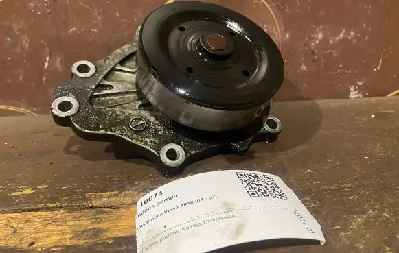 Toyota Corolla Verso AR10 Water pump