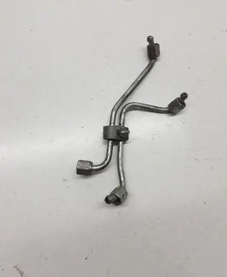 Fuel injector supply line/pipe