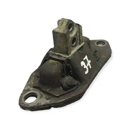 Volvo S60 Engine mount bracket
