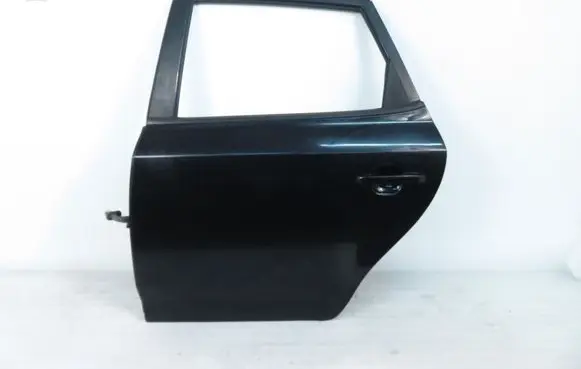 KIA Ceed Rear door 