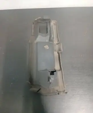 Volvo V70 Intercooler air guide/duct channel 31217065 M0N7A PPT20TPE