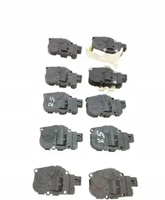Audi A4 S4 B8 8K Air flap motor/actuator EFB430