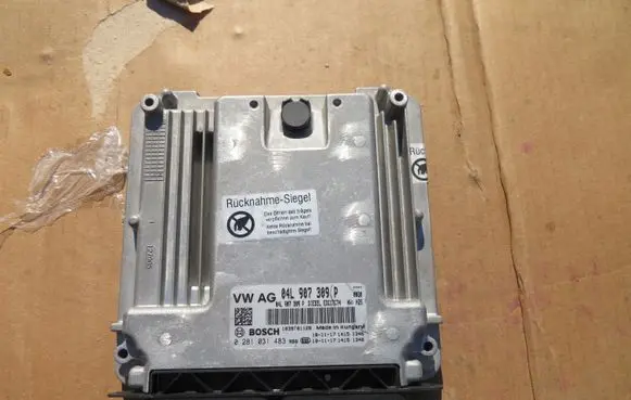 Volkswagen Arteon Engine control unit/module 04L907309P