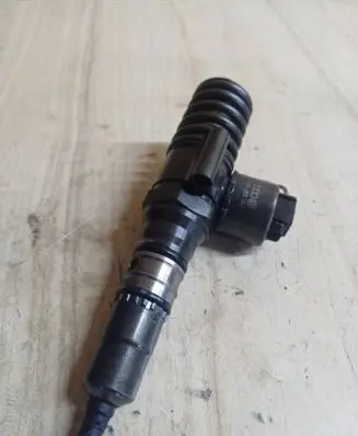 Audi A3 S3 8P Fuel injector 03G130073G