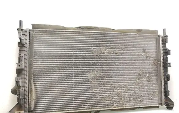 Ford Focus Coolant radiator 3M5H8005TL